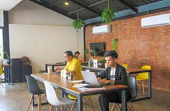 מלון The Capsule By Unionspace Co-working And Co-living 3*